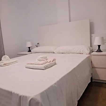 Bajo Acuario Apartment *